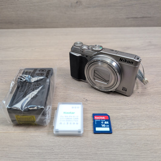 Nikon COOLPIX A900 Silver Digital Camera, Compact 35x Zoom - Tested